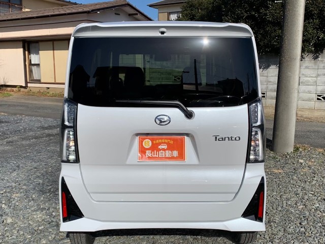 ダイハツ タントカスタム5枚目