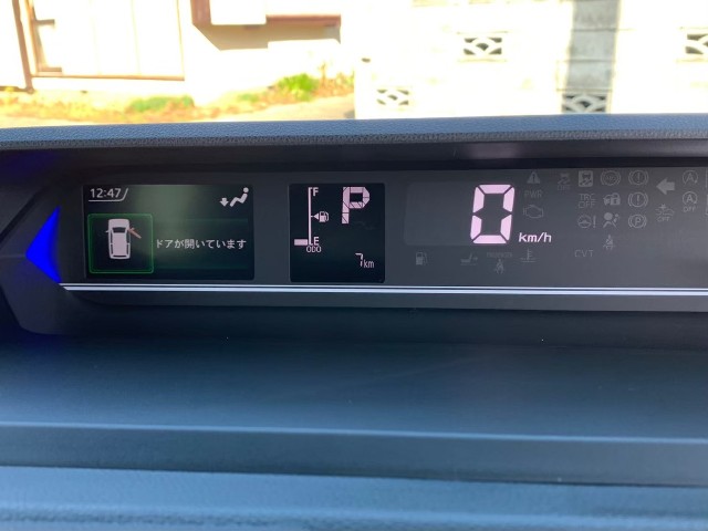 ダイハツ タントカスタム10枚目