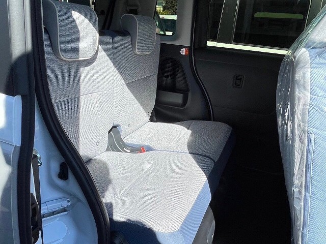 ダイハツ ムーヴ キャンバス5枚目