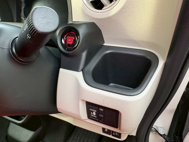 ホンダ N-BOX13枚目